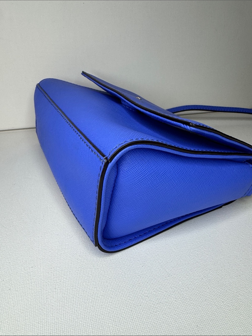Kate Spade Cedar Street Magnolia Crossbody - Picture 4 of 8